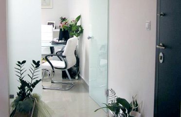 ΚΟΛΩΝΑ ΧΑΪΔΩ-ΒΑΣΙΛΙΚΗ